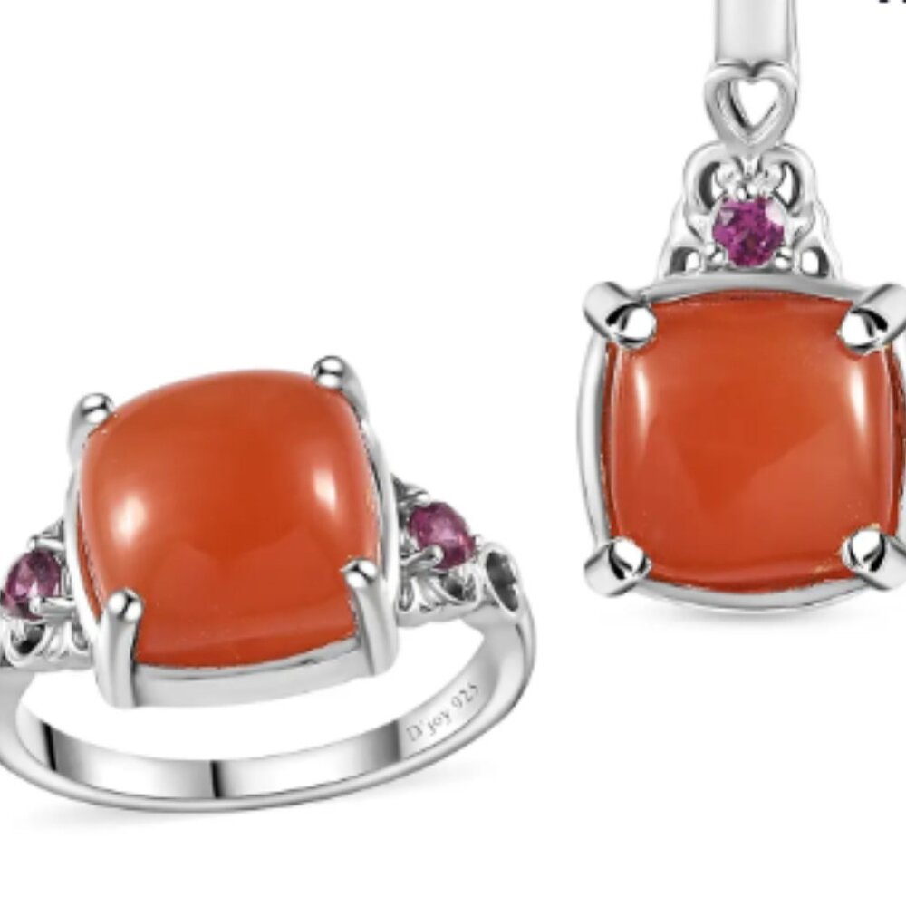 Sterling Silver Orange Chalcedony Cushion Ring with Pink Accent Stones